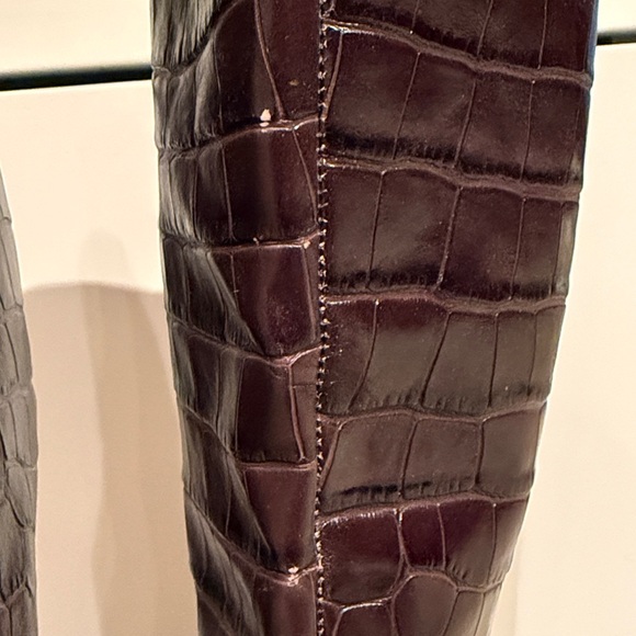 SCHUTZ Maryana Dark Brown Croc-Embossed Heeled Boots - Picture 10 of 13